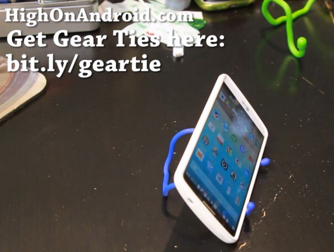 howto-make-smartphone-tablet-stand-gear-tie-7