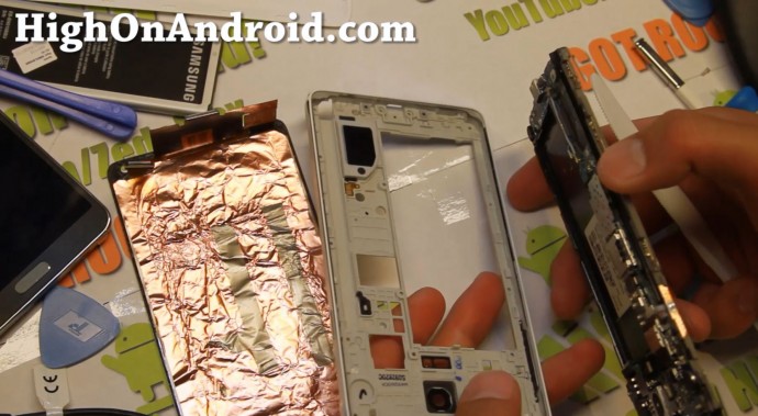 howto-disassemble-galaxynote4-for-repair-11